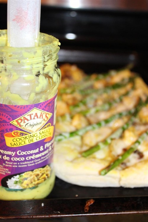 Patak's Creamy Coconut and Pineapple Pizza