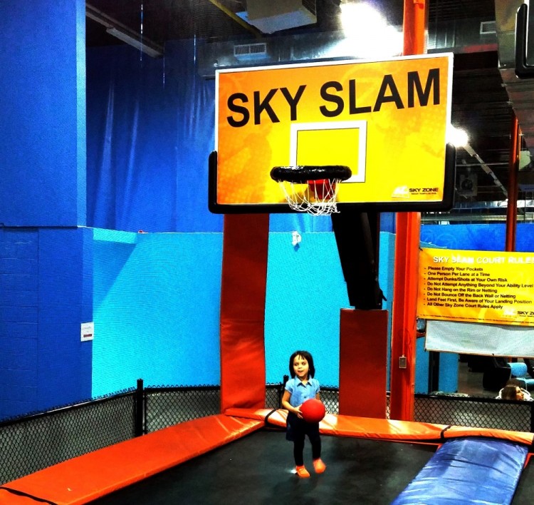 Trampoline Park Canada, Sky Zone 