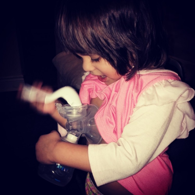 Philips AVENT Manual Breast Pump Review and Soothing Giveaway