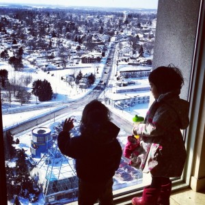 Hilton Hotel with view of Niagara Falls