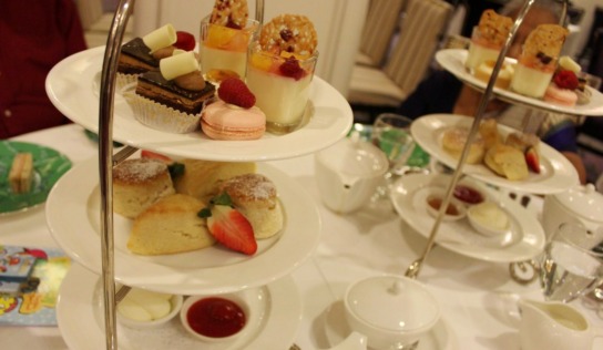 Afternoon Tea : A Family Affair