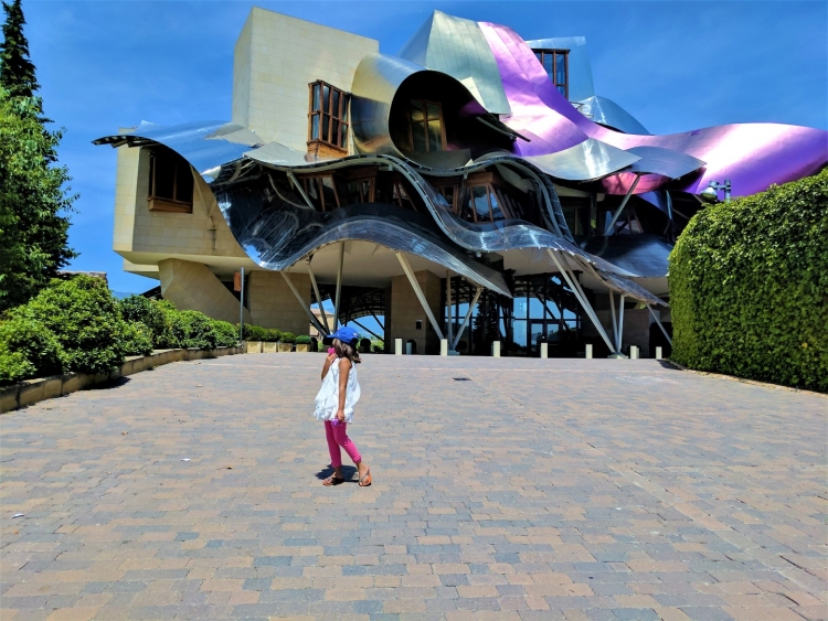 how to visit marquis de riscal hotel