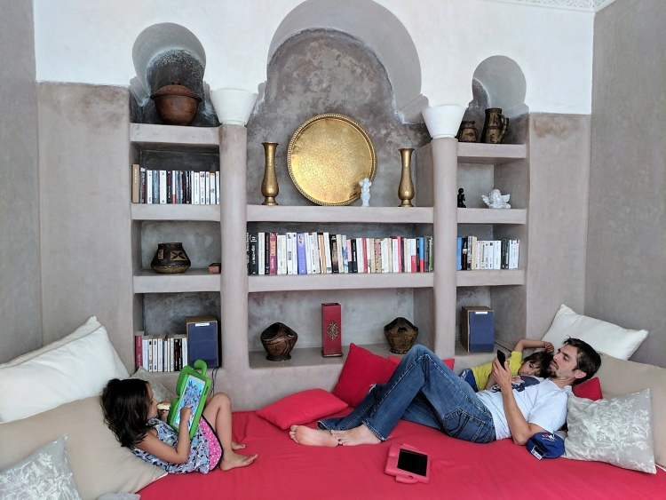 where to stay in Marrakesh medina with kids