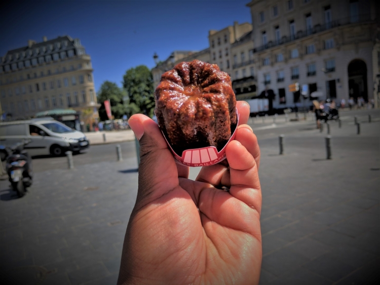 CANELES IN BORDEAUX