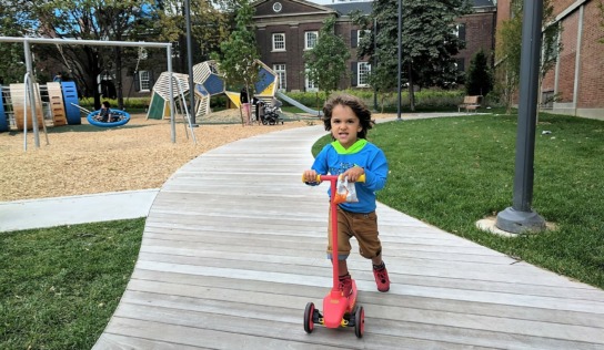 Fashion Friday | Toronto Playground Hangouts