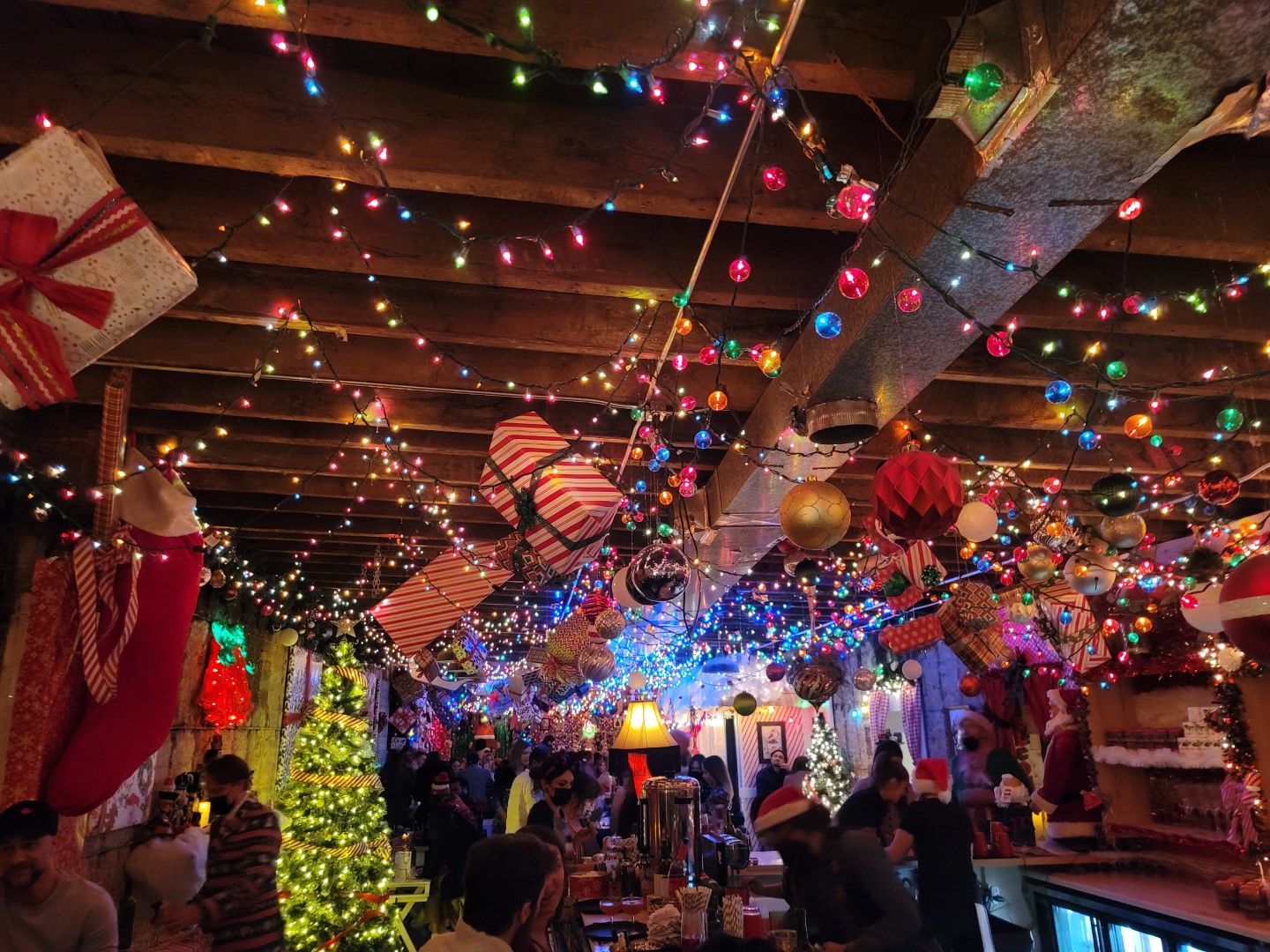 Toronto Christmas Bars with Kids