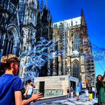 COLOGNE WITH KIDS