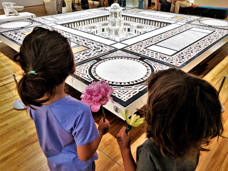 What is there to do in the Aga Khan Museum Toronto with kids