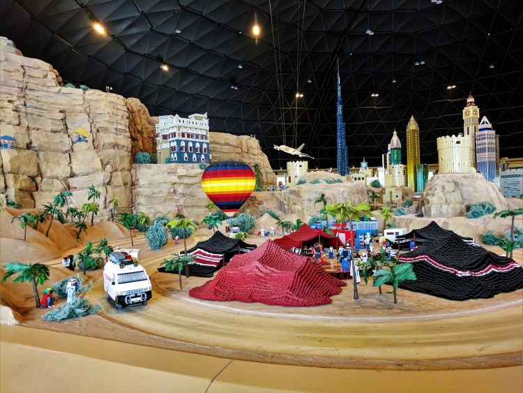 Legoland Dubai with kids. What to do in Dubai Parks. Best tips for Dubai PArks