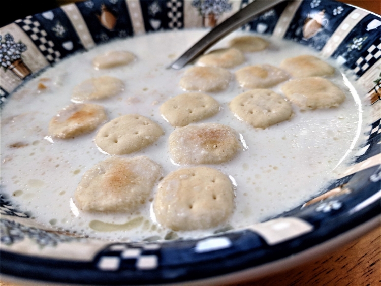 maine chowder, best things to eat in Maine