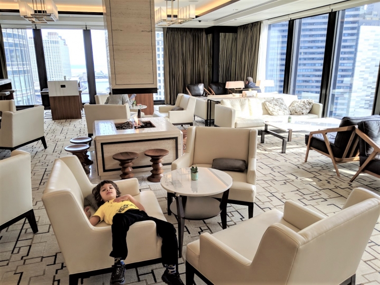 Langham Chicago with kids, Langham chicago club lounge