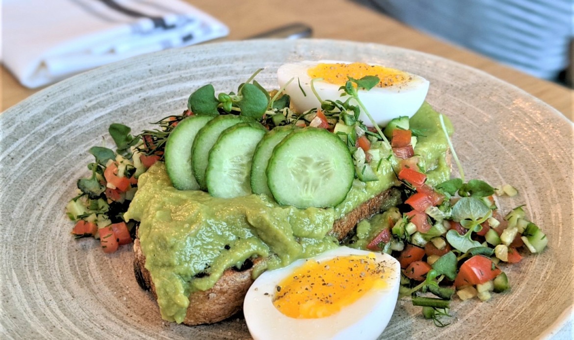 Avocado toast laval