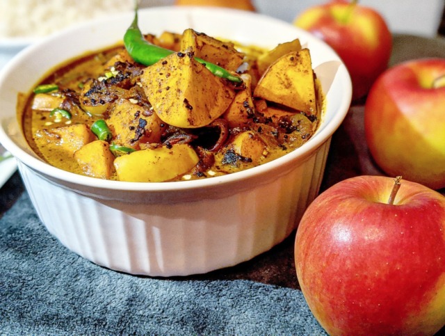 Sri Lankan Apple curry