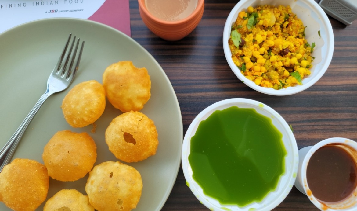 pani puri on table