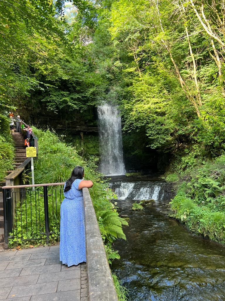 Yashy at Glencar Waterfall in Ireland
