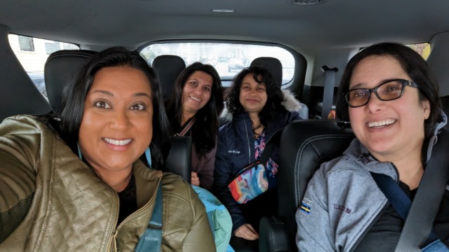 Yashy and ladies in an Uber