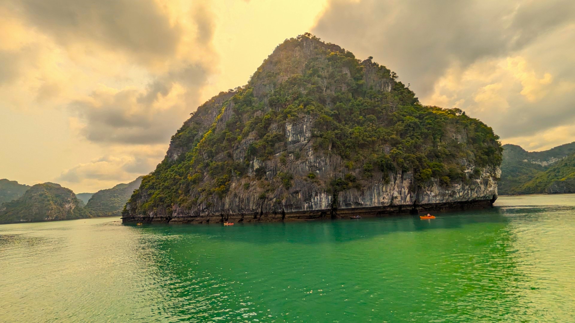 best Vietnam cruise review