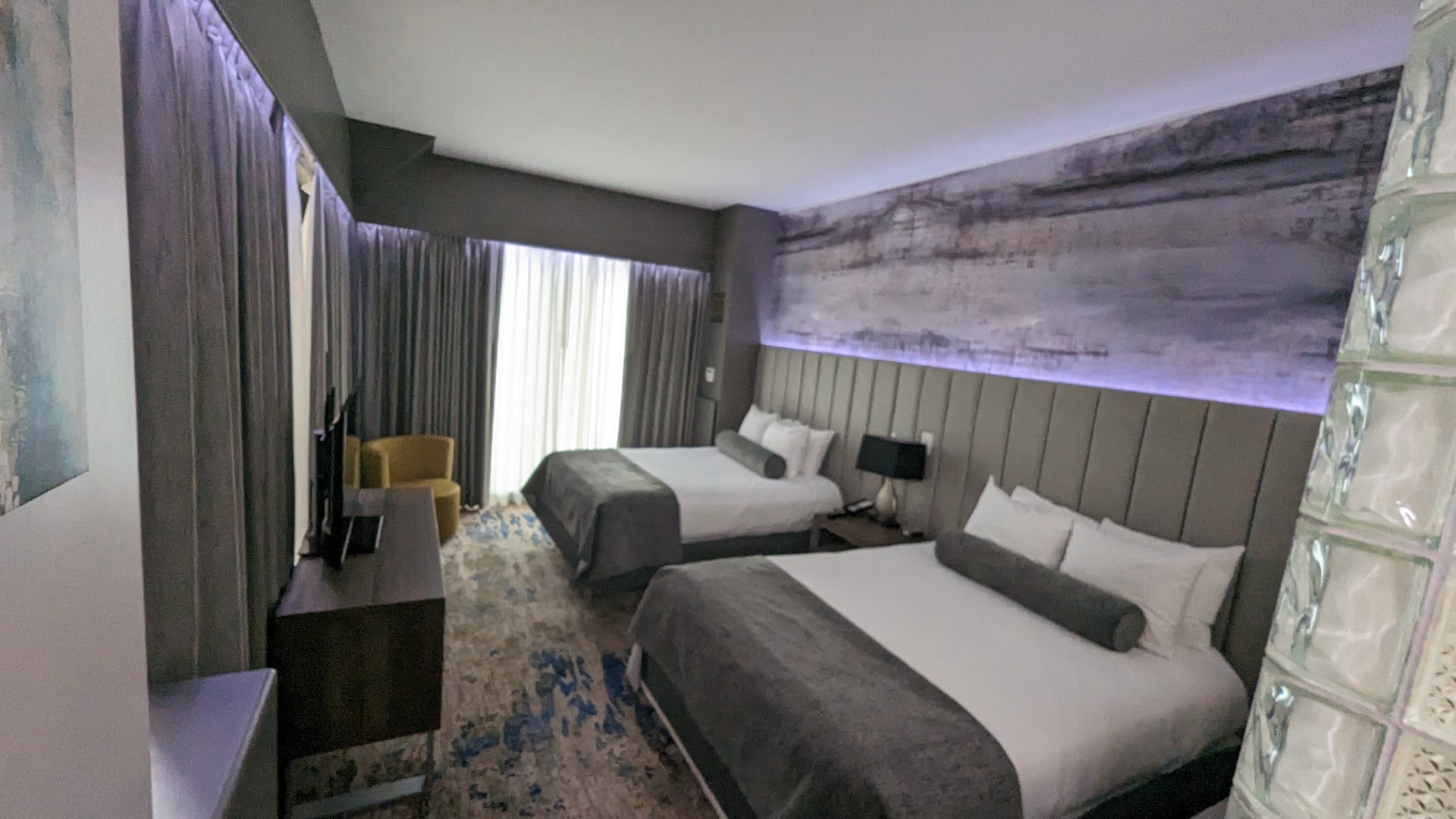 two bedroom detroit hotel suite