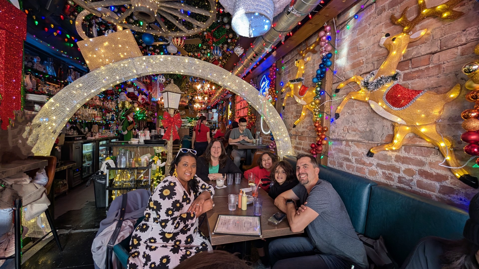 Papi Chulos Toronto Christmas bar