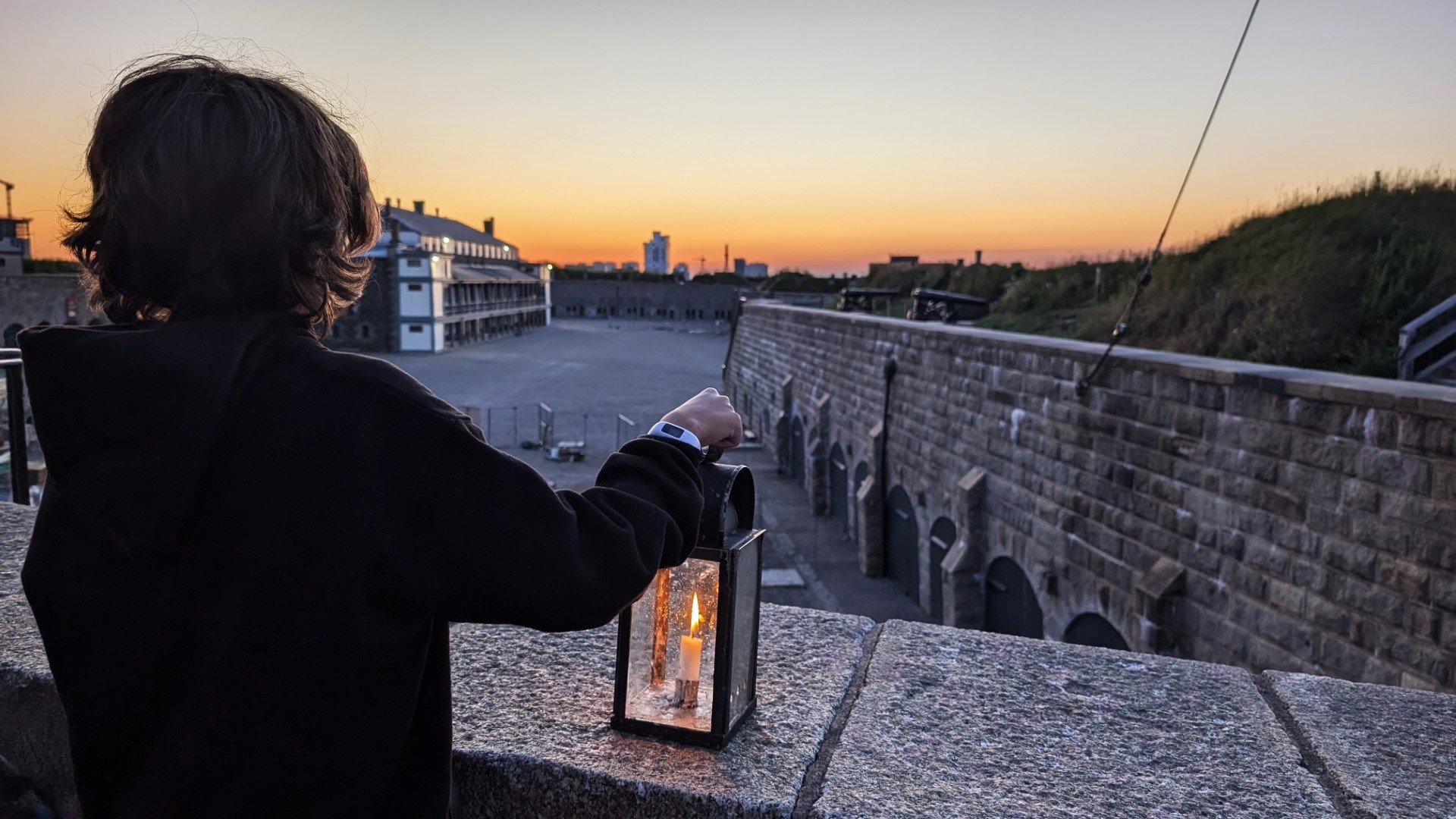 boy on candlelight Halifax ghost tour