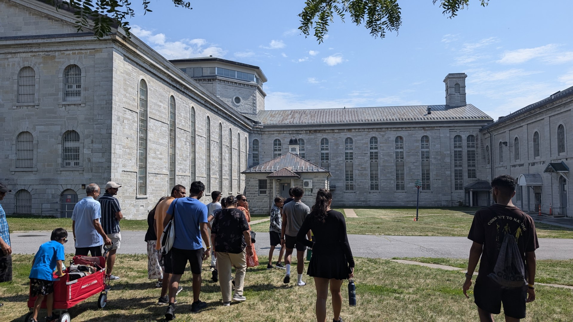 Family tour of Kingston Pen
