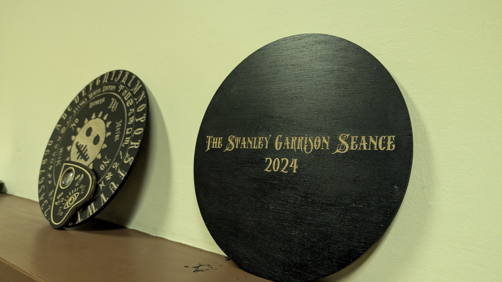 Toronto seance