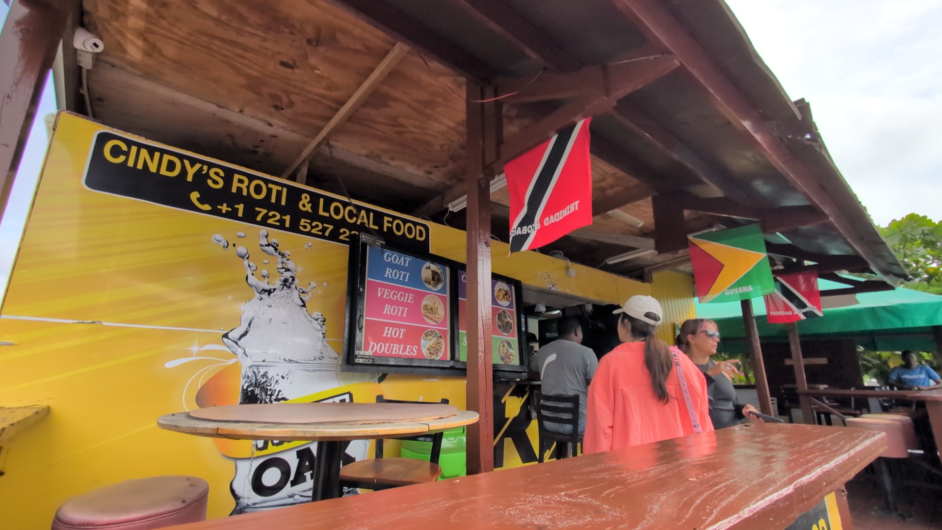 Trini Lolo in Sint Maarten