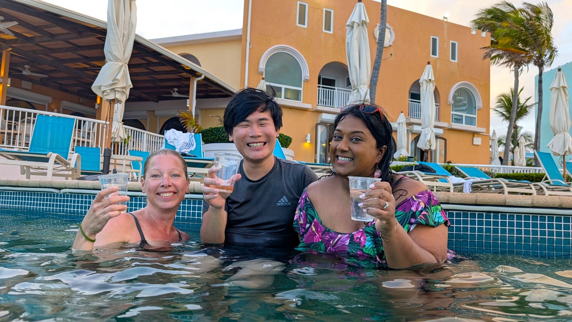 yashy and friends in pool in Sint Maarten trip