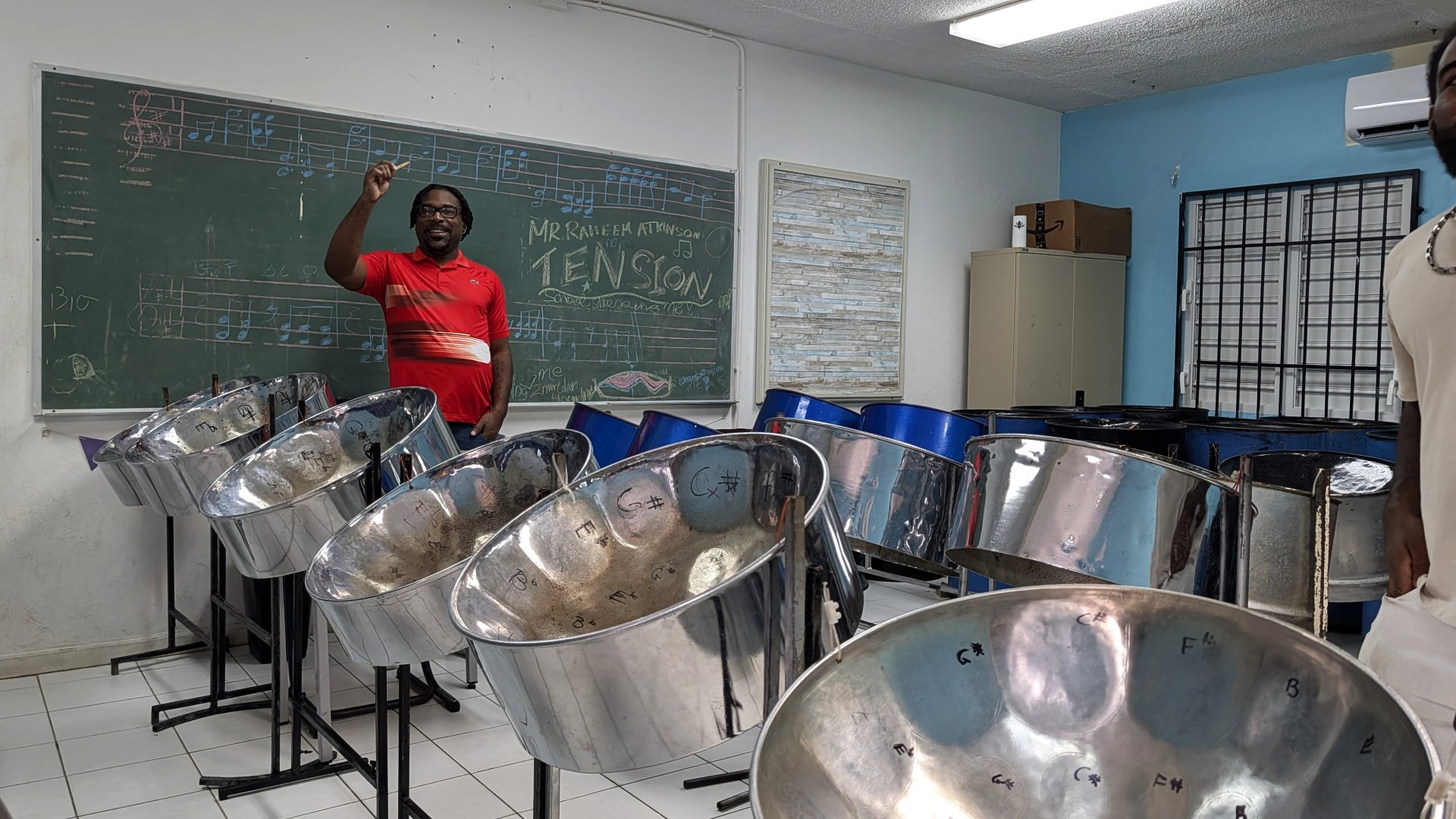 Steel pan lesson in St. Maarten