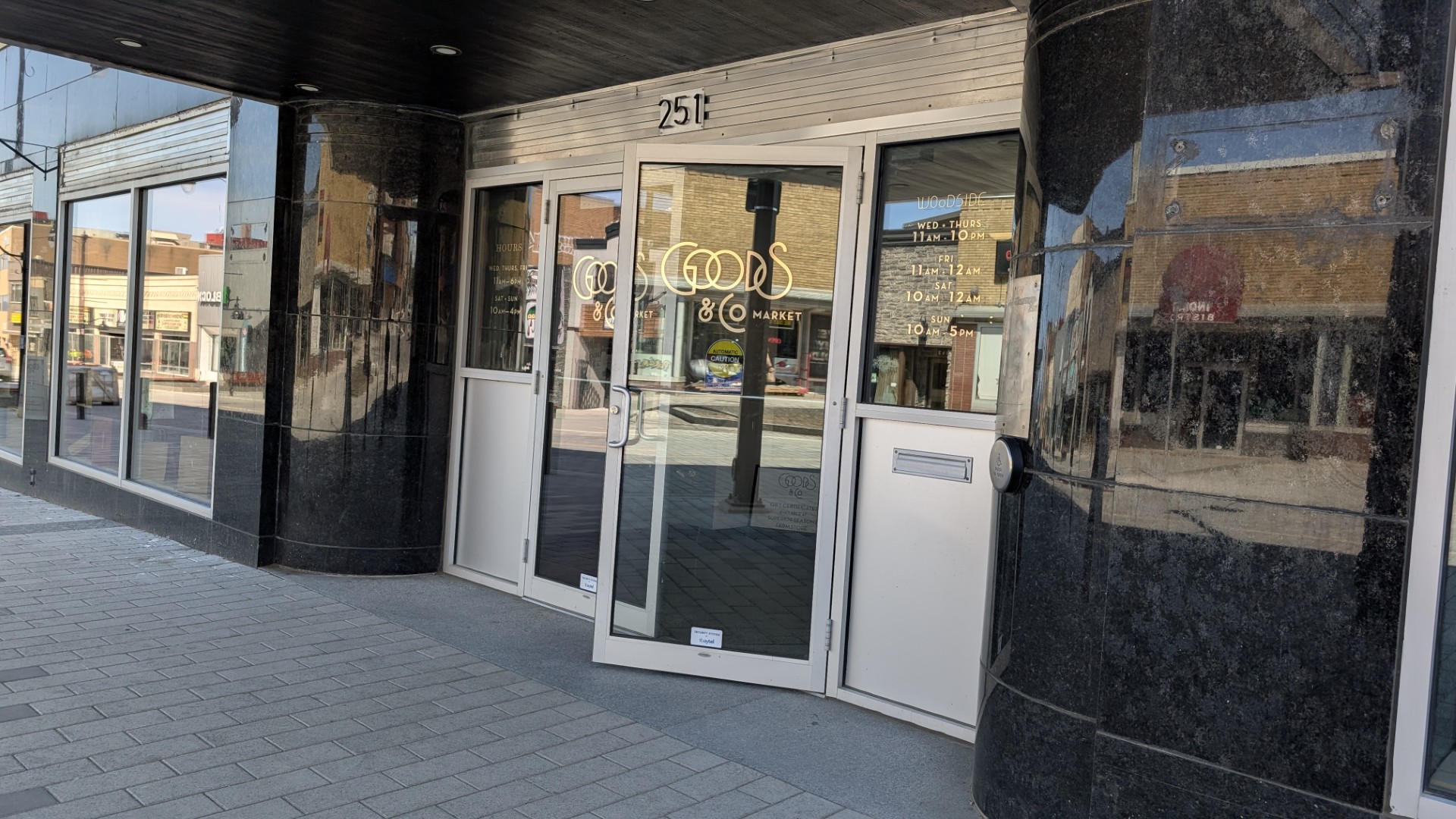 Goods and Co shopping in "Thunder Bay