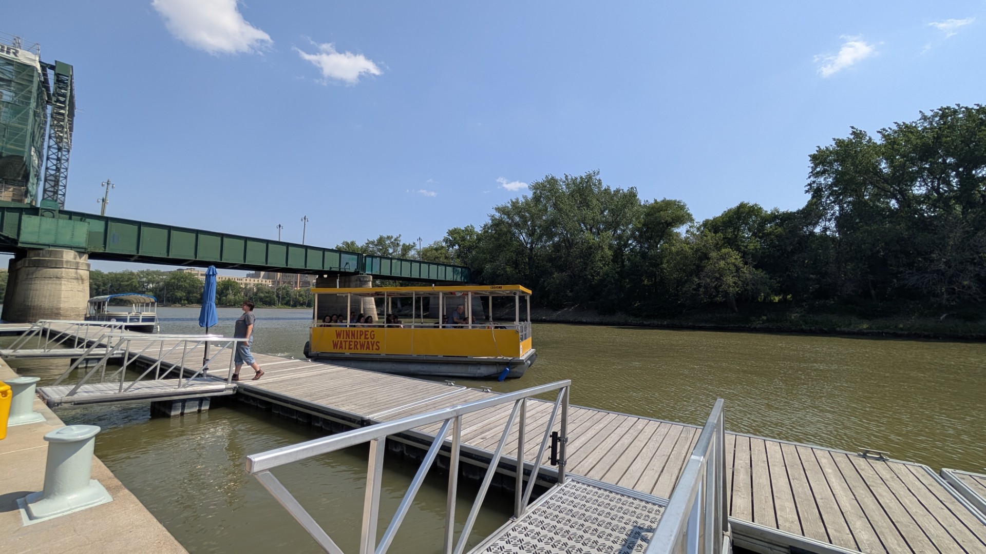 river activity in Winnipeg