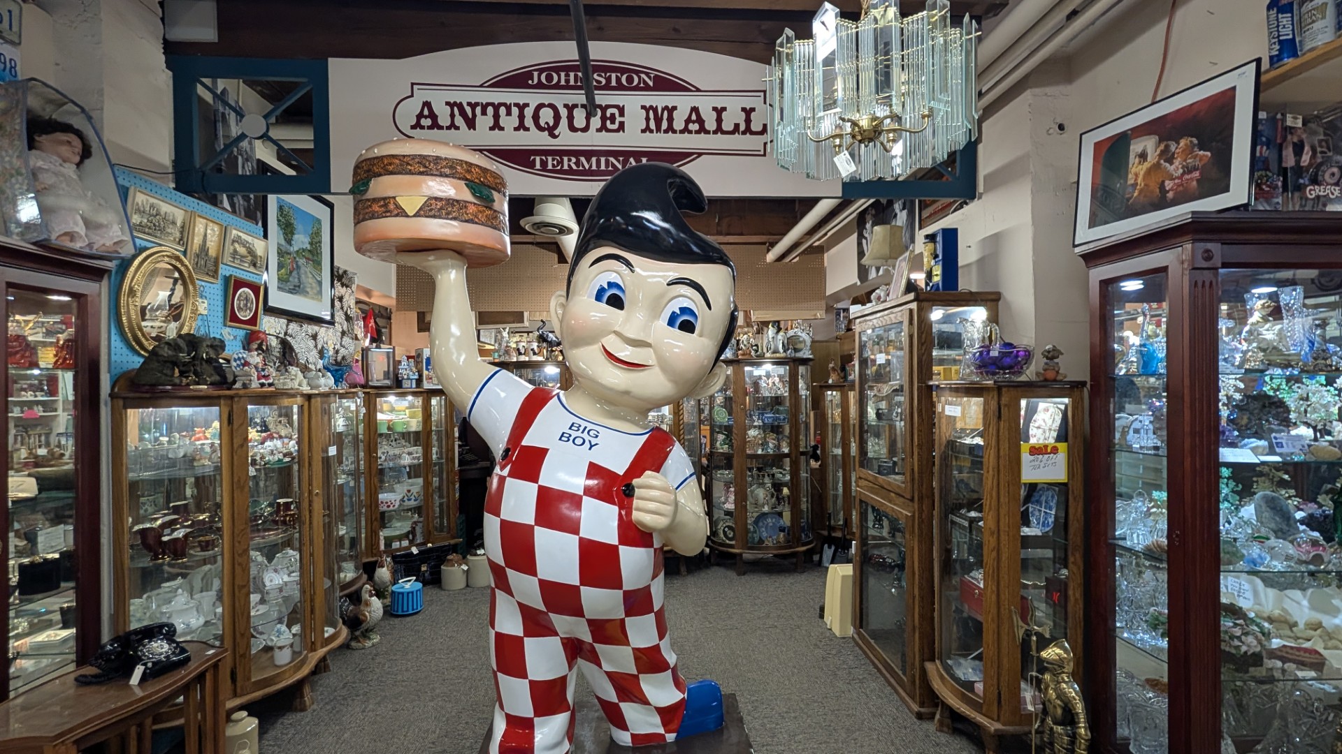 antique winnipeg