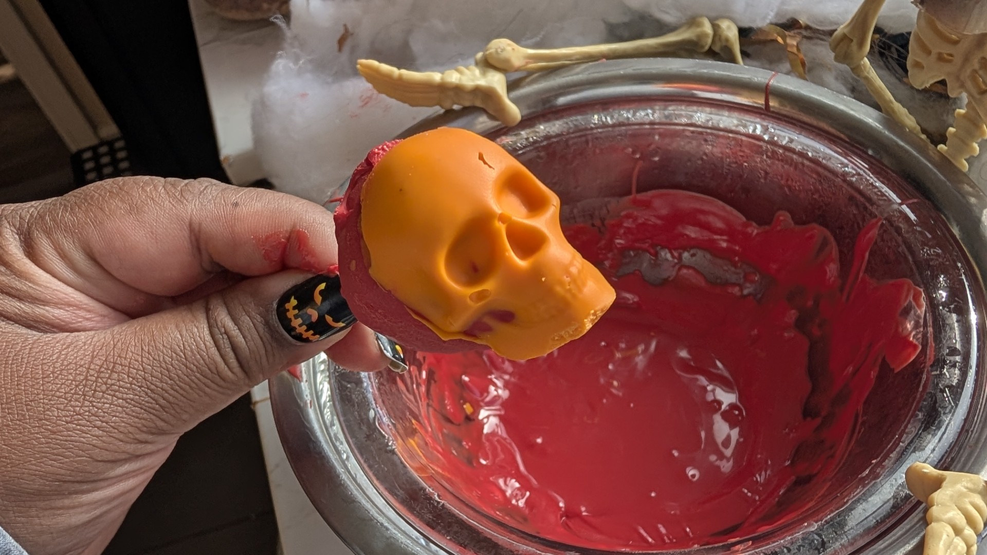 orange skull strawberry recipe for halloween dessert table