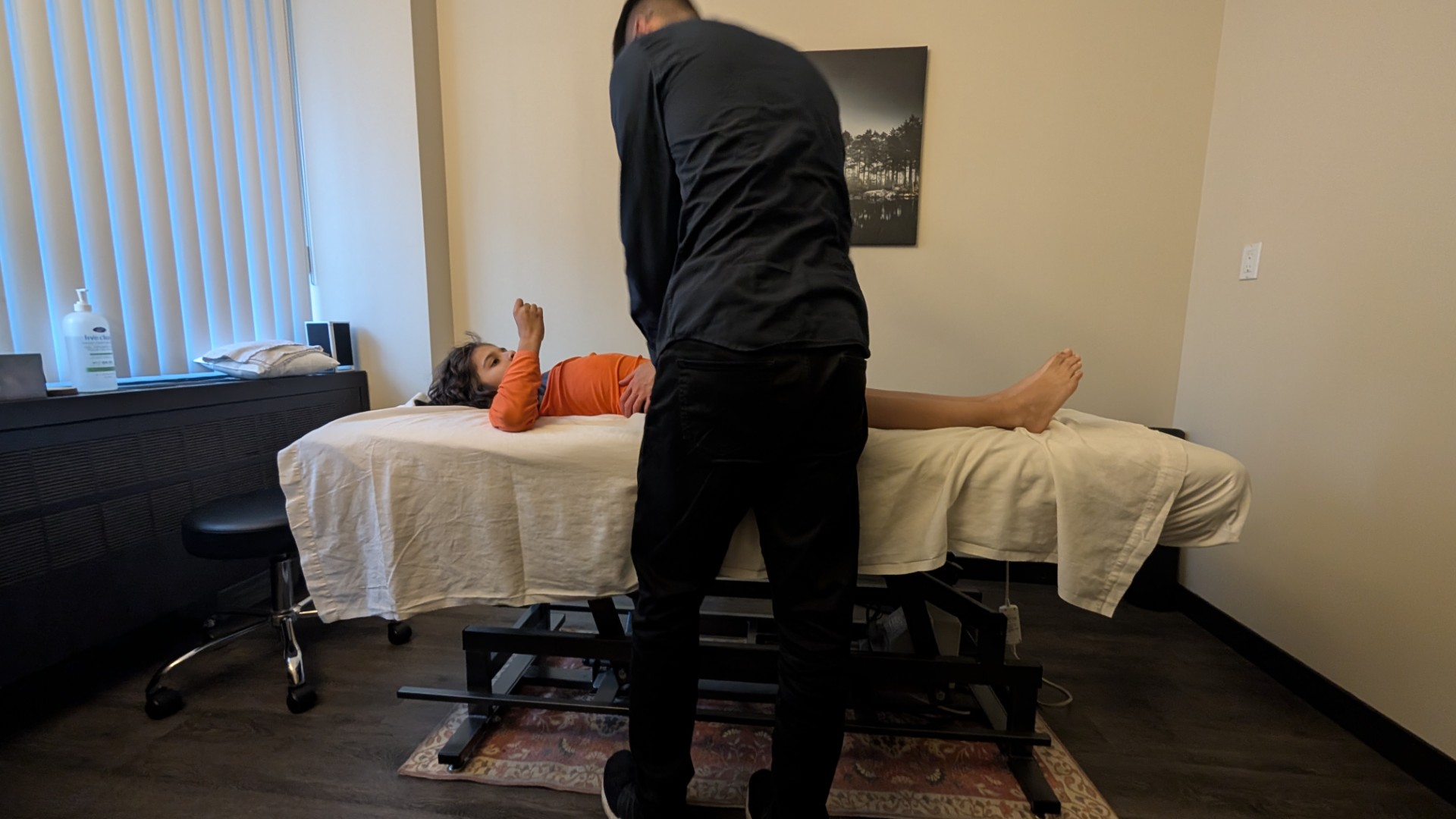 teenager at Toronto osteopath