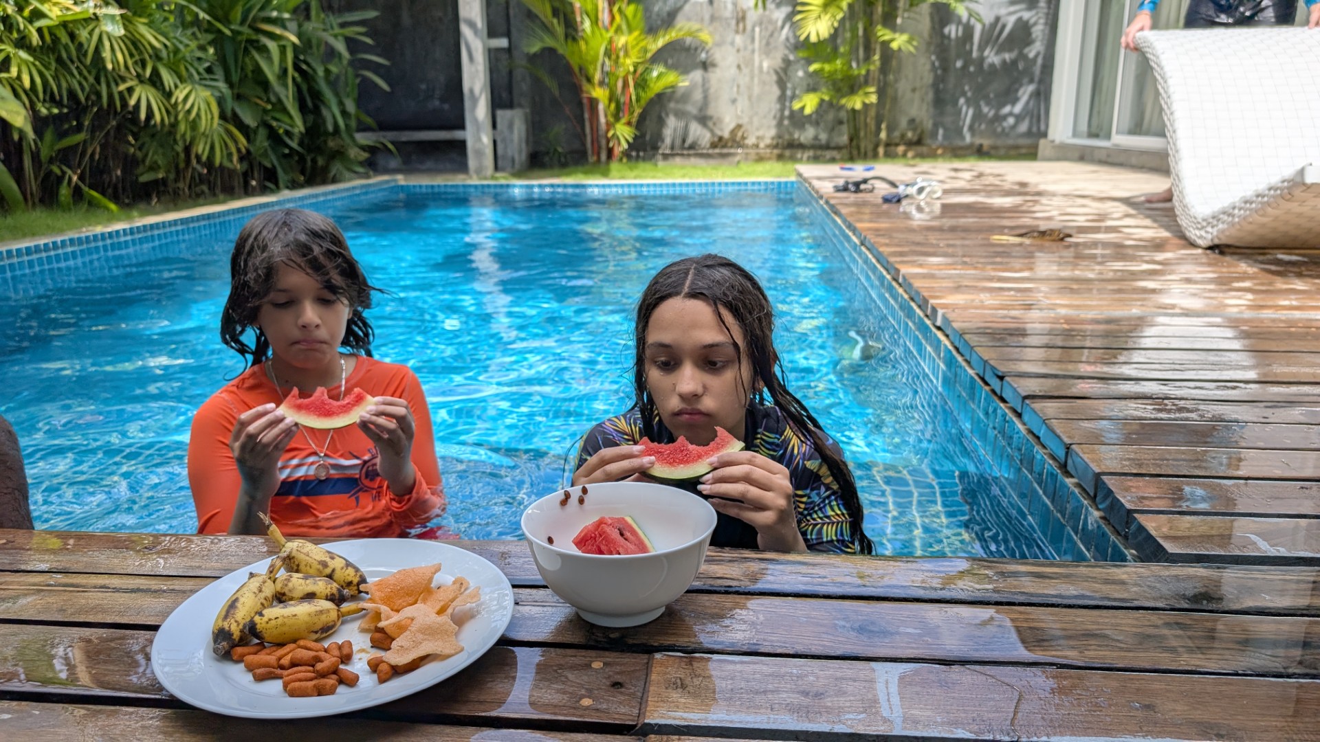 Kids in Ahangama Sri Lanka