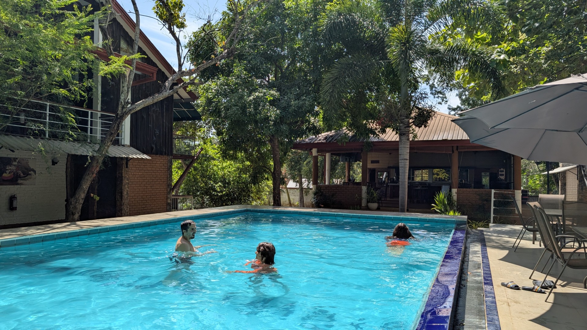 sigiriya hotel pool